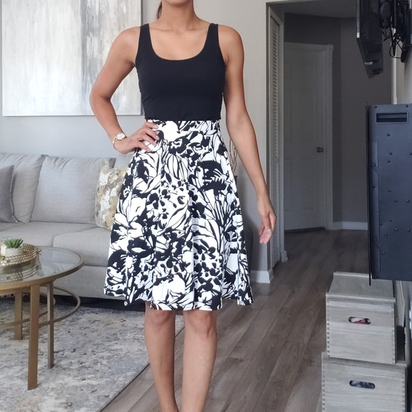 NWOT Cynthia Rowley Floral Skirt! - Picture 2 of 7